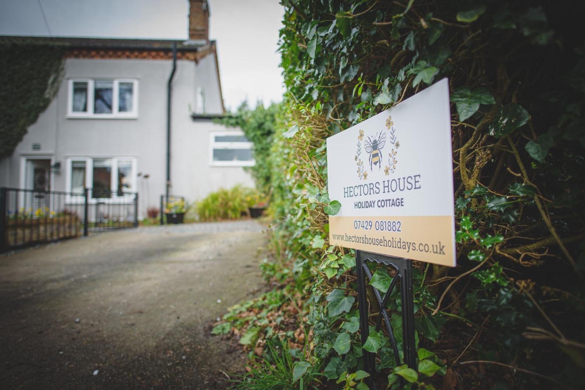 Вилла Hectors House Ormesby Saint Michael Экстерьер фото